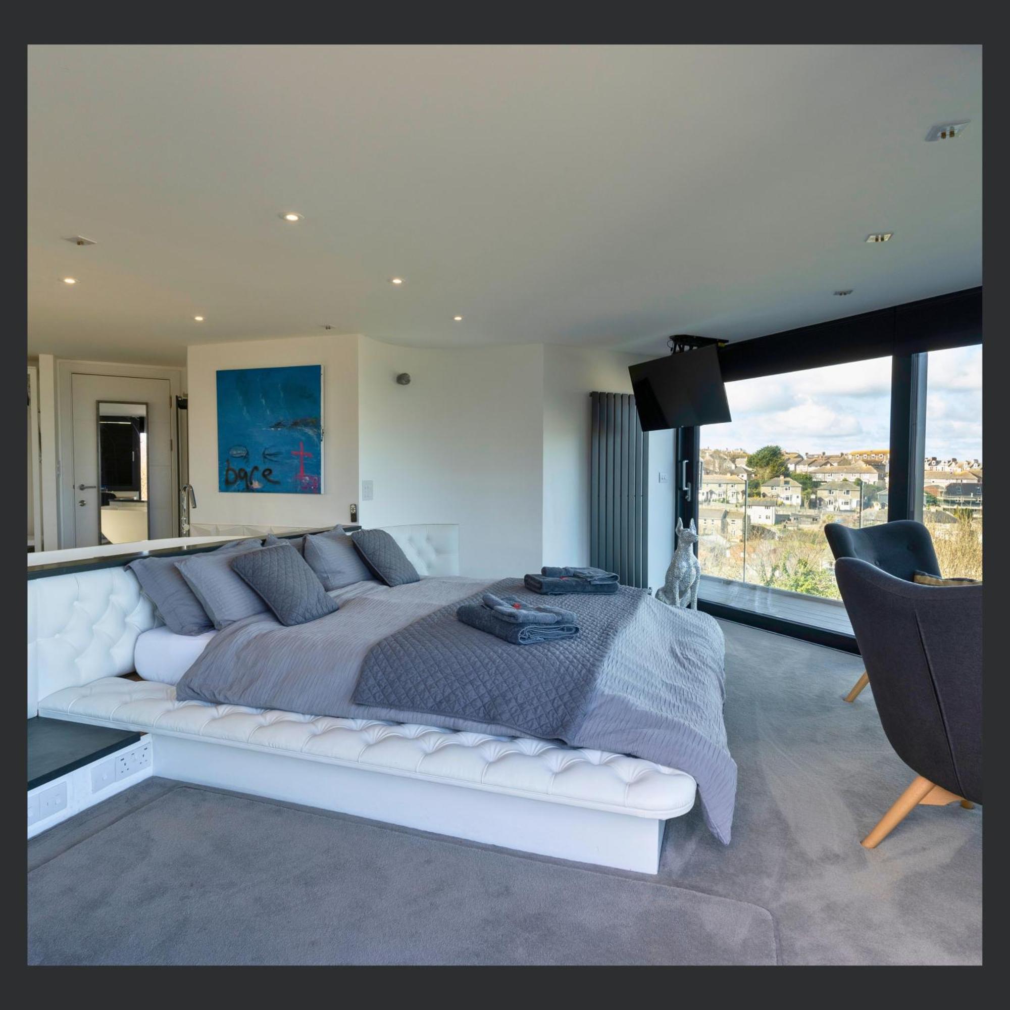 Uno St Ives - Luxury Serviced Accommodation Exterior photo