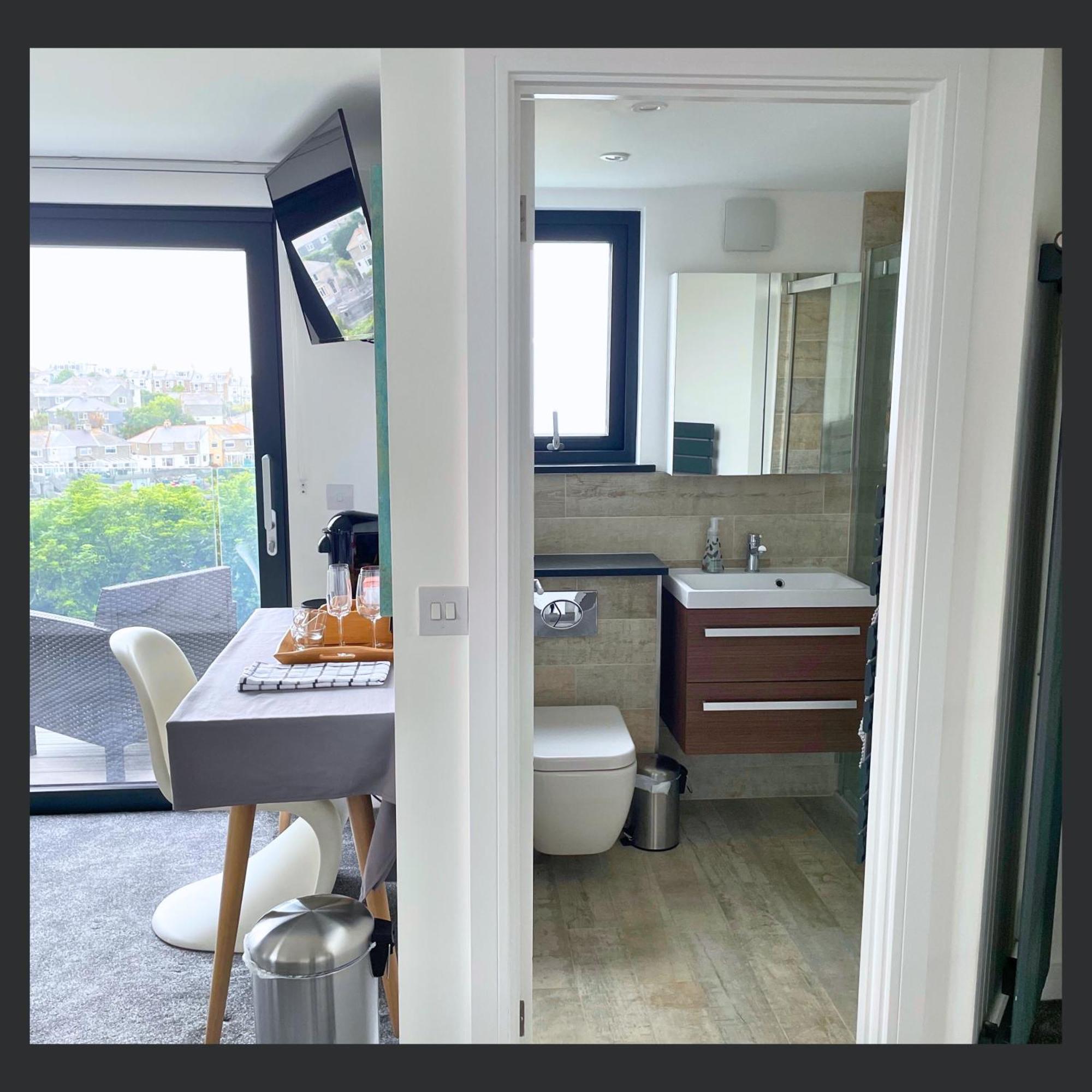Uno St Ives - Luxury Serviced Accommodation Room photo