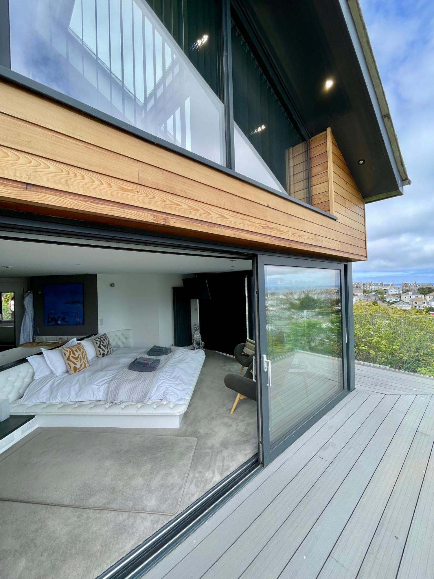 Uno St Ives - Luxury Serviced Accommodation Exterior photo